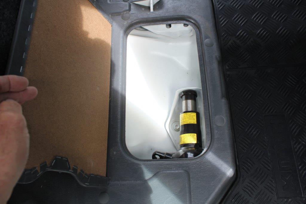 Toyota Hilux flatdeck 2wd 2008 for sale in Auckland