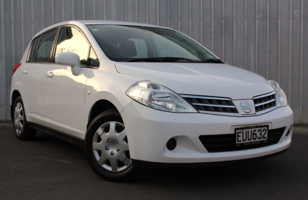 Nissan Tiida hatchback 2009 for sale in Auckland