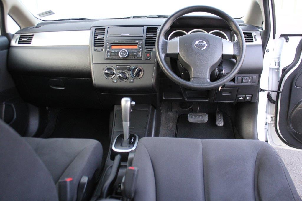 Nissan Tiida hatchback 2009 for sale in Auckland