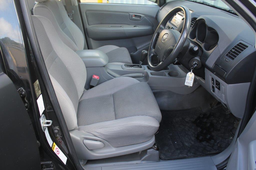 Toyota HILUX 4WD 2011 for sale in Auckland