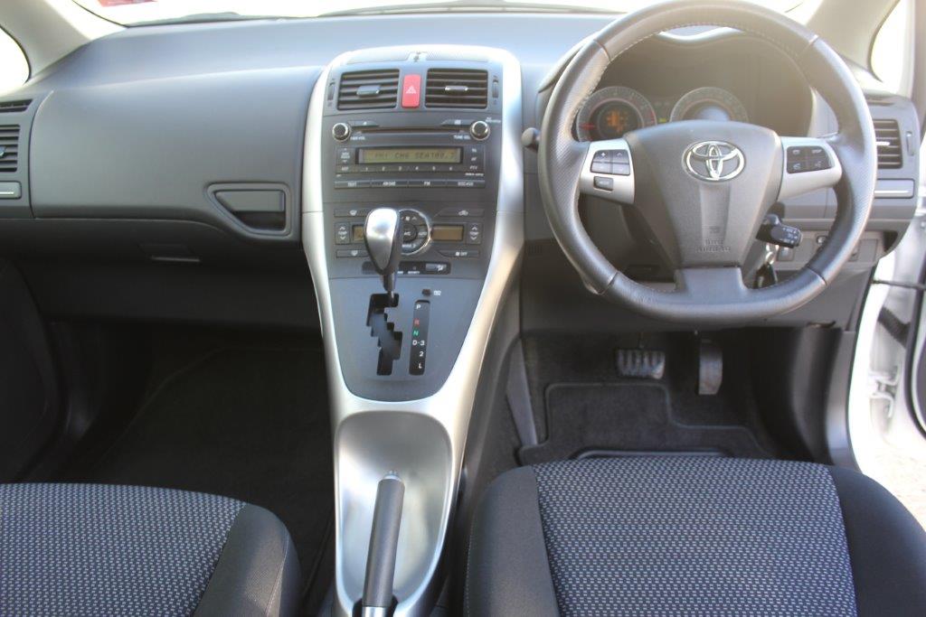 Toyota Corolla GLX HATCH 2011 for sale in Auckland