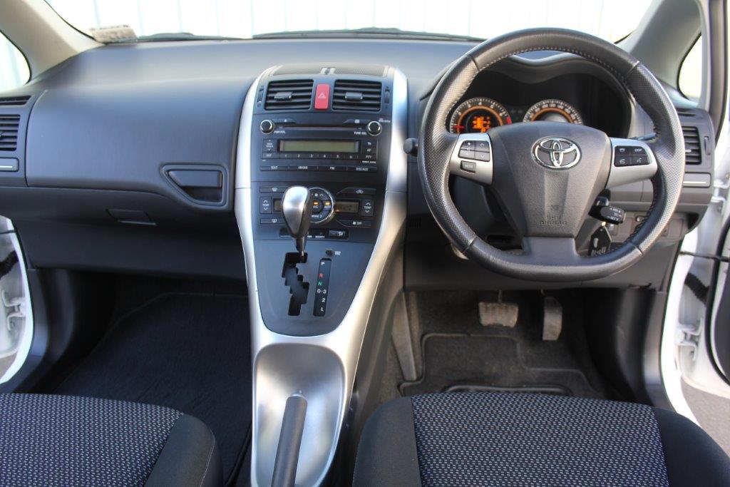 Toyota COROLLA GLX HATCH 2011 for sale in Auckland