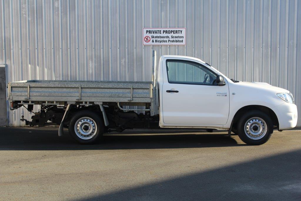 Toyota HILUX 2WD FLATDECK SINGLE CAB 2011 for sale in Auckland