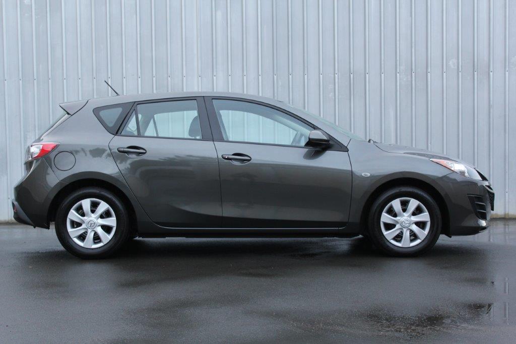 Mazda 3 GLX HATCH 2011 for sale in Auckland