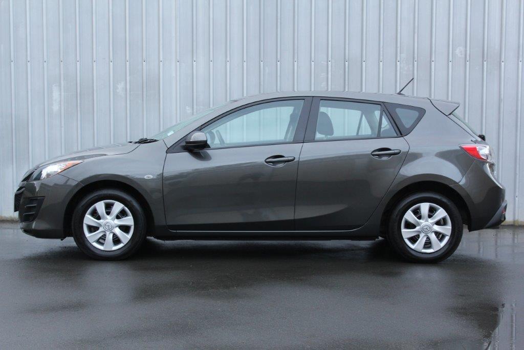 Mazda 3 GLX HATCH 2011 for sale in Auckland