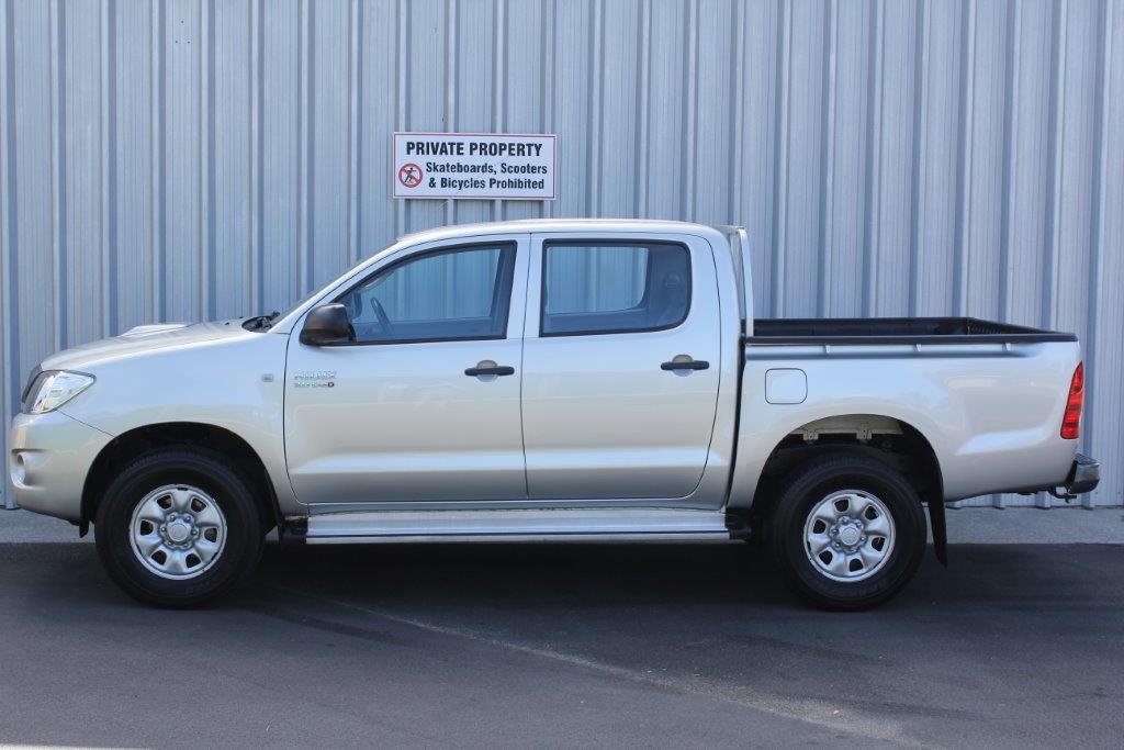 Toyota HILUX DOUBLE CAB 4WD 2011 for sale in Auckland