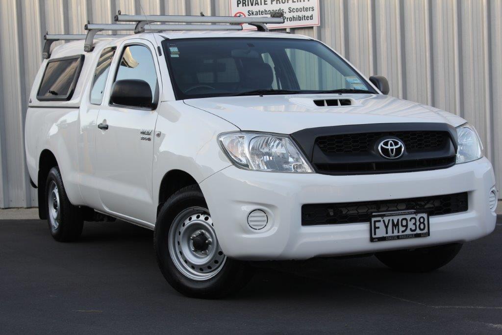 Toyota HILUX CAB PLUS DIESEL 2011 for sale in Auckland