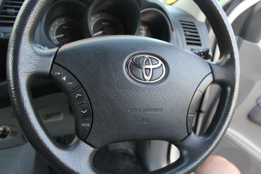 Toyota HILUX CAB PLUS DIESEL 2011 for sale in Auckland