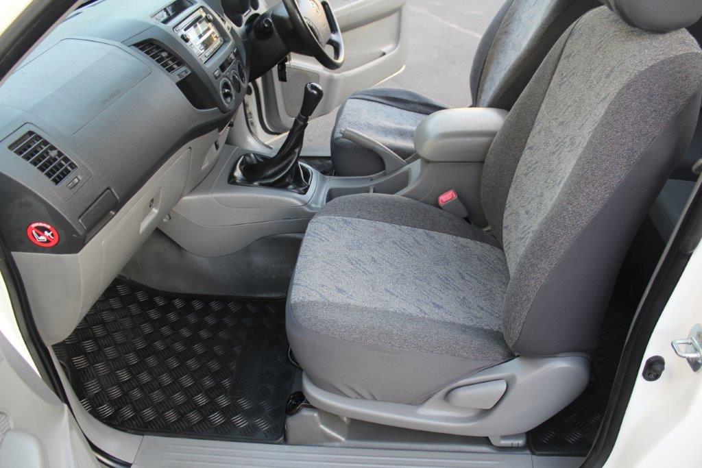 Toyota HILUX CAB PLUS DIESEL 2011 for sale in Auckland