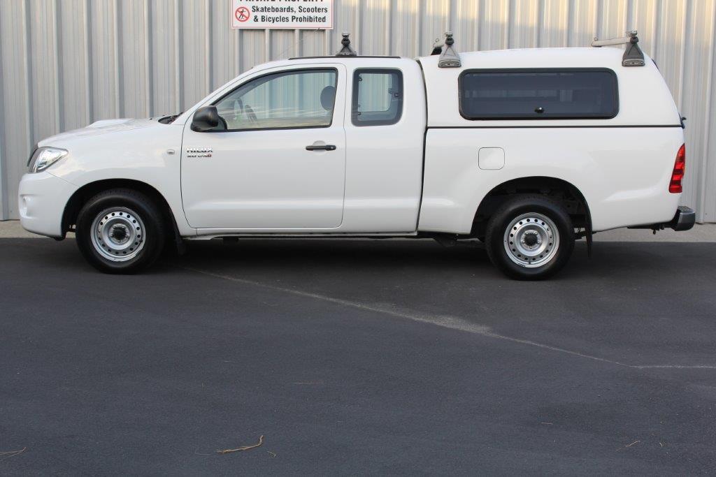 Toyota HILUX CAB PLUS DIESEL 2011 for sale in Auckland