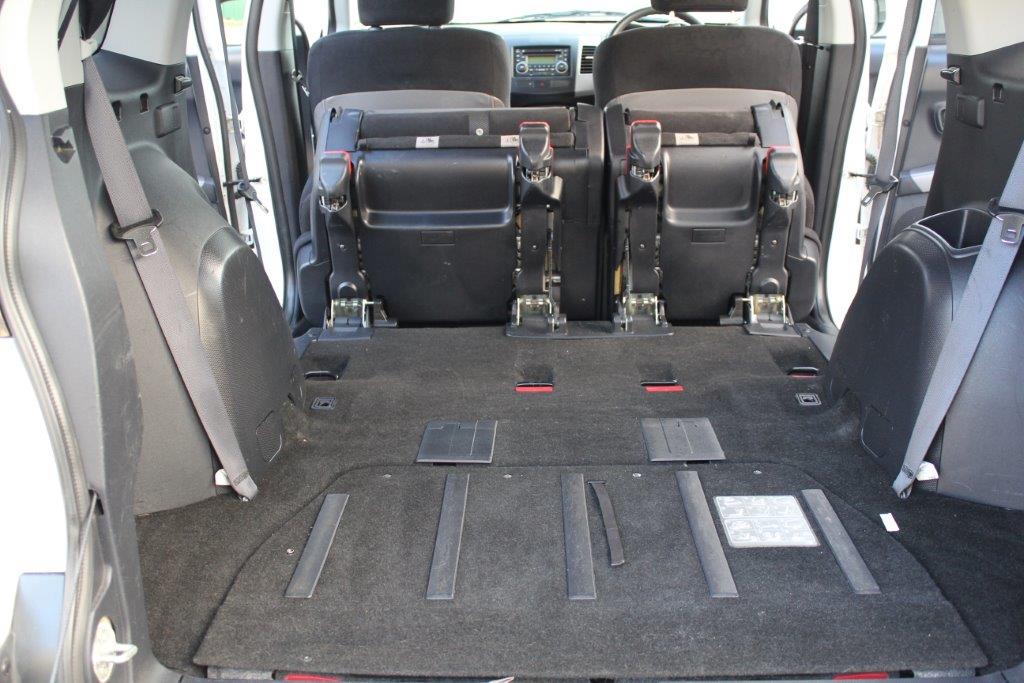 Mitsubishi Outlander LS 7 SEATER 2011 for sale in Auckland