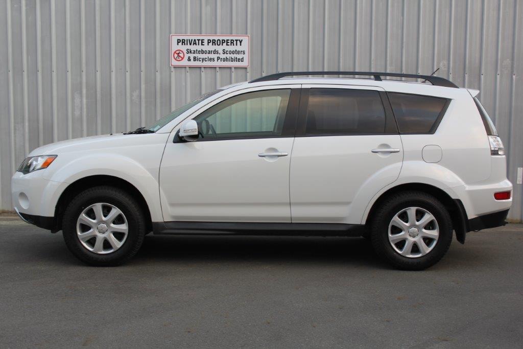 Mitsubishi Outlander LS 7 SEATER 2011 for sale in Auckland