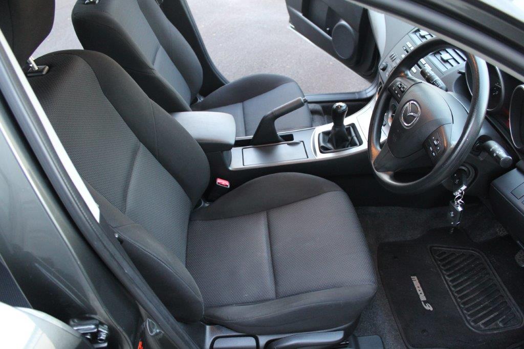 Mazda 3 GLX HATCH 2011 for sale in Auckland