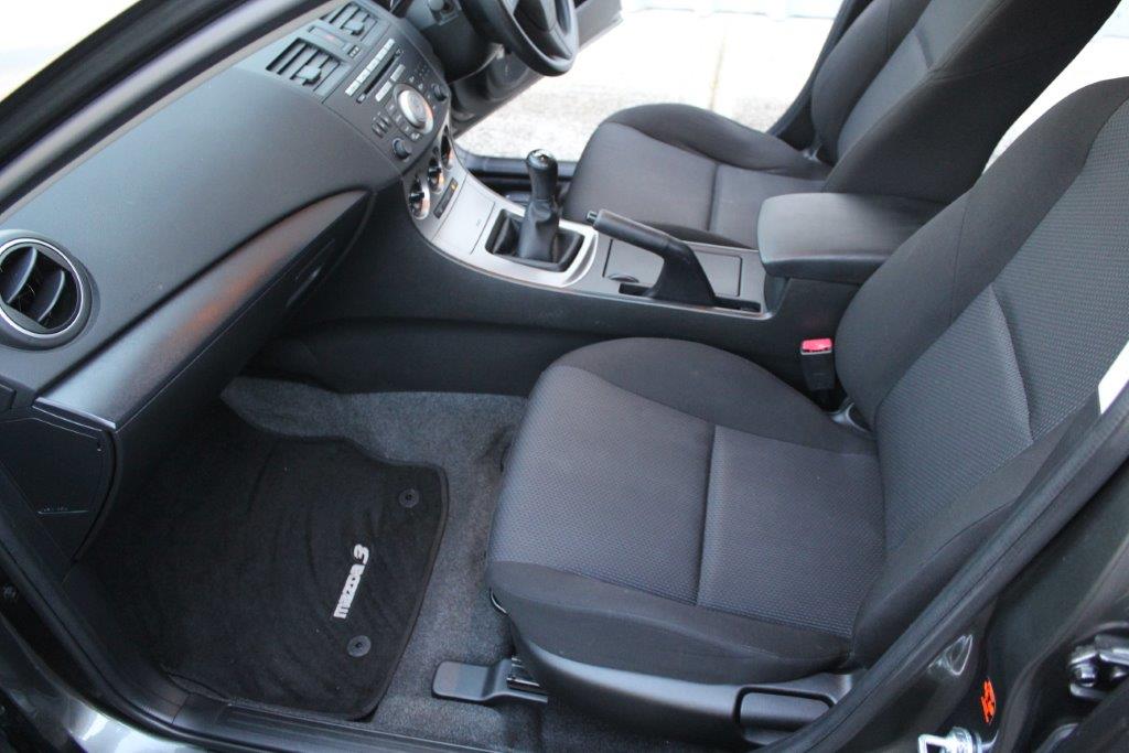 Mazda 3 GLX HATCH 2011 for sale in Auckland