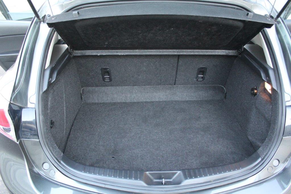 Mazda 3 GLX HATCH 2011 for sale in Auckland