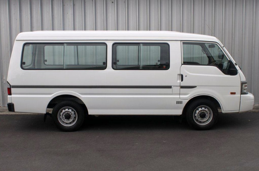 Mazda e2000 van