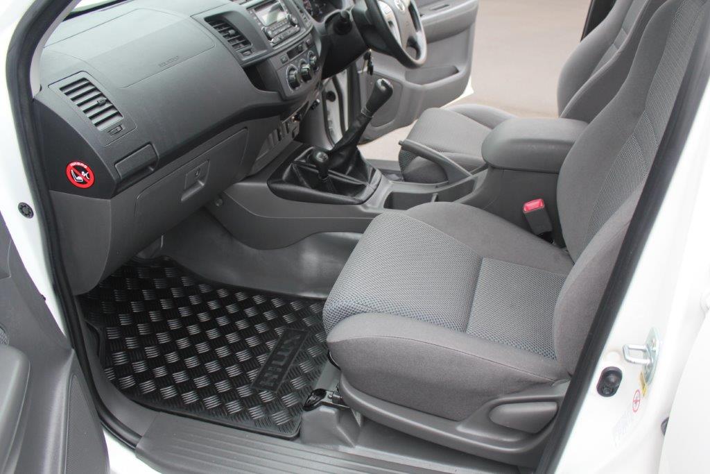 Toyota Hilux 4WD 2012 for sale in Auckland