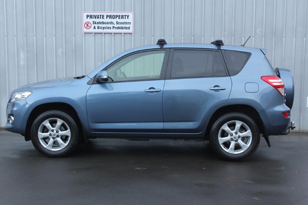 Toyota RAV4 4WD DIESEL MANUAL 2012 for sale in Auckland