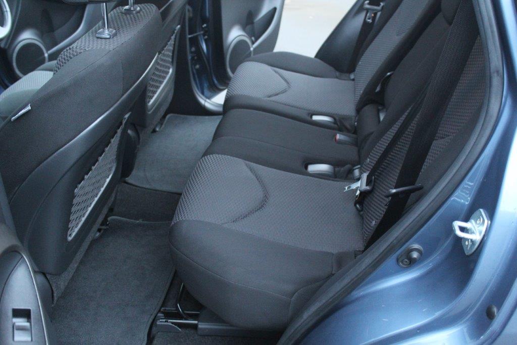 Toyota RAV4 4WD DIESEL MANUAL 2012 for sale in Auckland