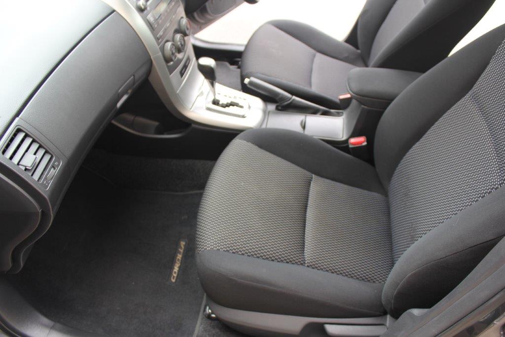 Toyota GLX SEDAN 2012 for sale in Auckland
