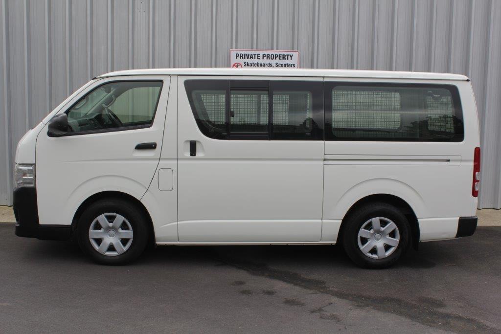 Toyota HIACE ZL AUTO 2012 for sale in Auckland
