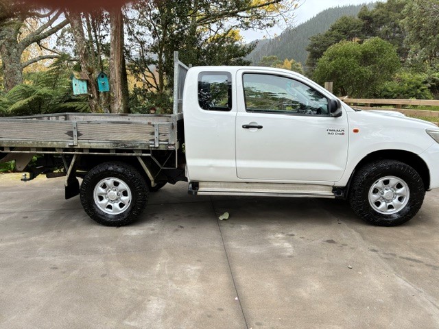 Toyota HILUX 4WD 2013 for sale in Auckland