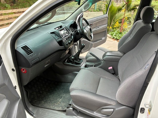 Toyota HILUX 4WD 2013 for sale in Auckland