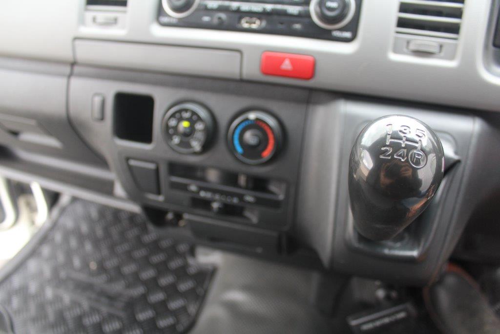 Toyota HIACE ZL 3.0 DIESEL 2013 for sale in Auckland