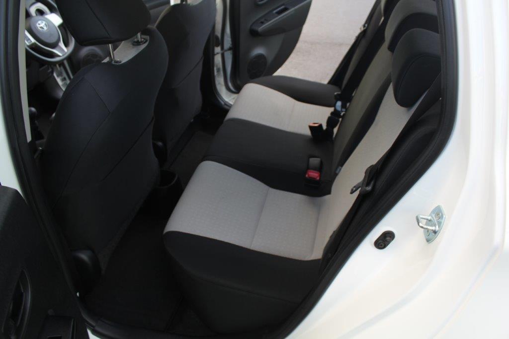 Toyota YARIS YR MANUAL HATCH 2013 for sale in Auckland