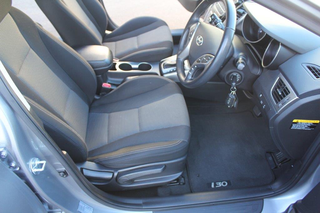Hyundai i30 CRDI DIESEL HATCH 2013 for sale in Auckland