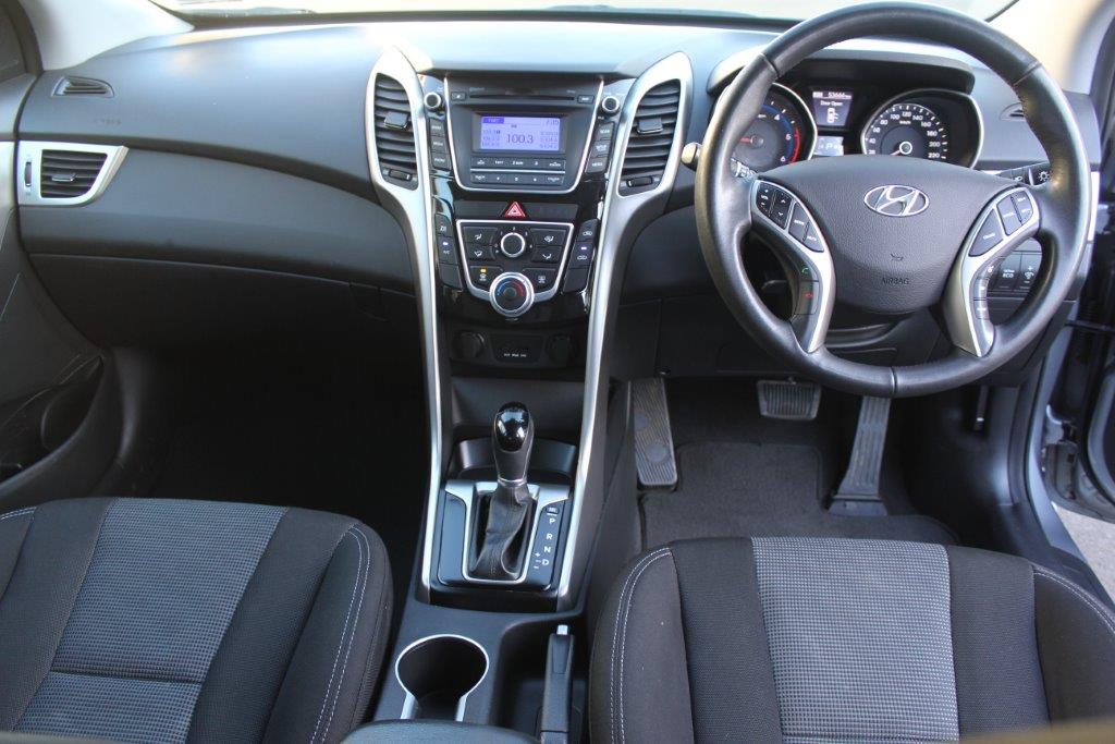 Hyundai i30 CRDI DIESEL HATCH 2013 for sale in Auckland