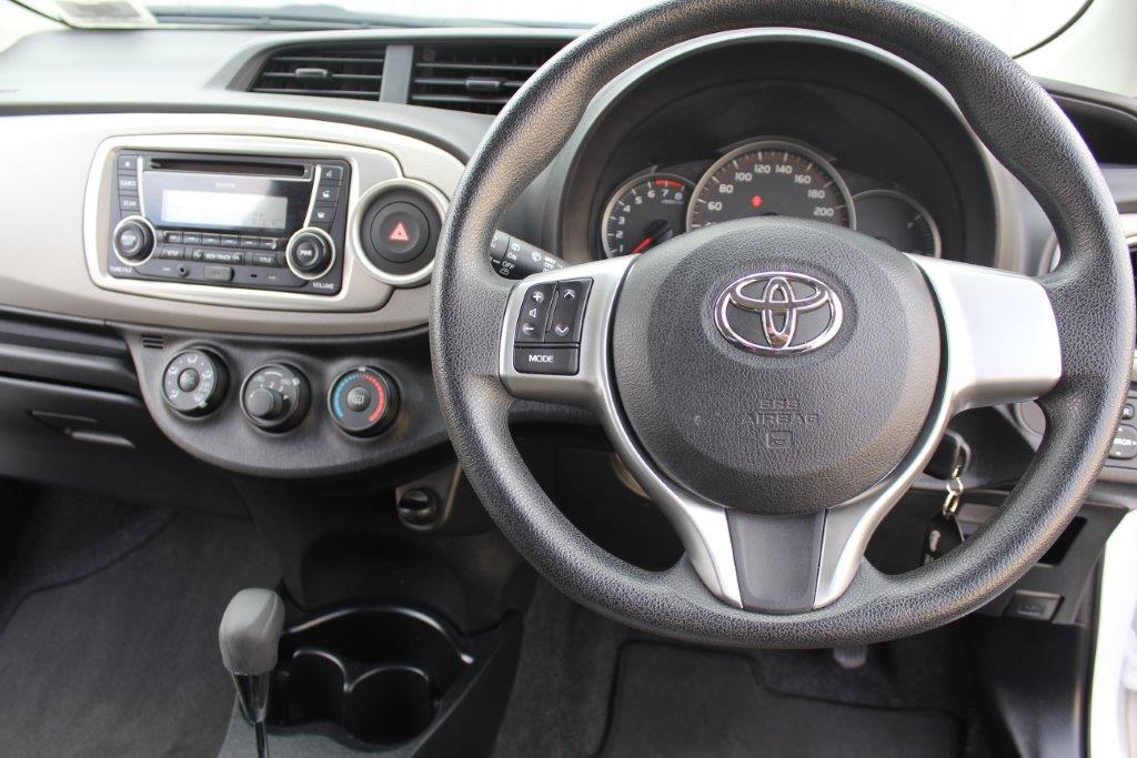Toyota YARIS HATCH 2013 for sale in Auckland