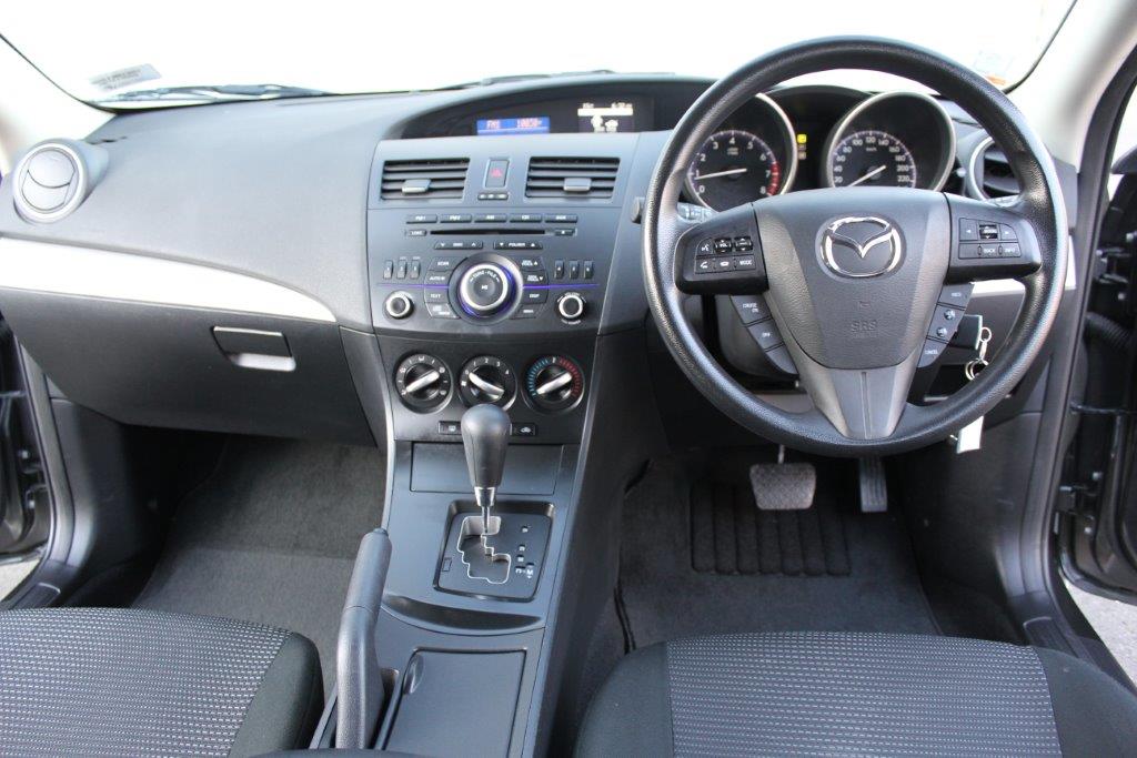 Mazda 3 GLX HATCH 2013 for sale in Auckland
