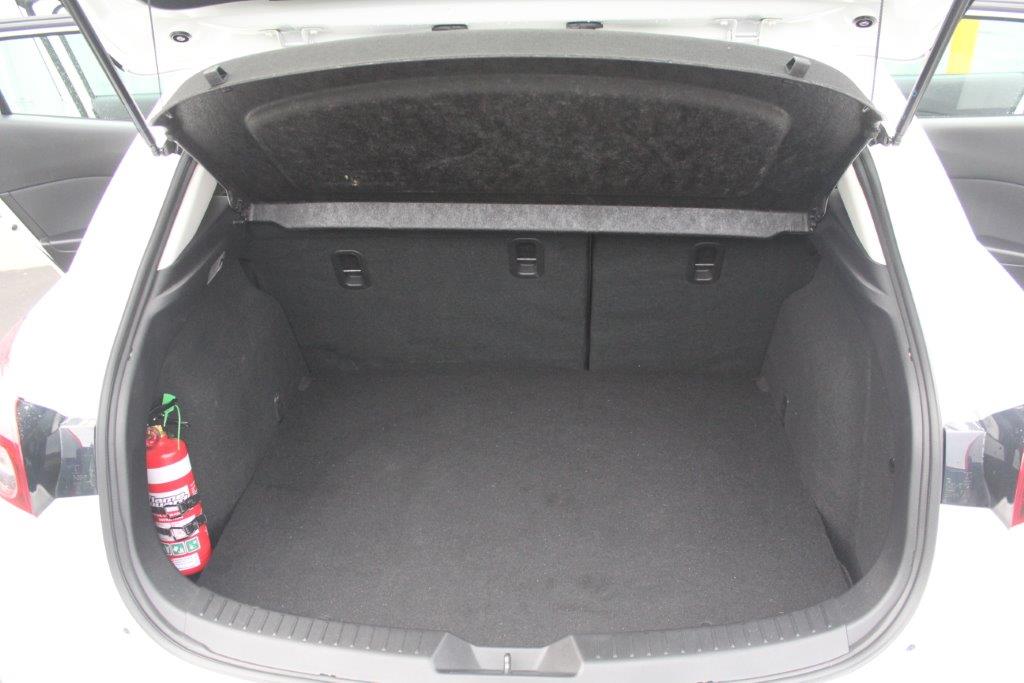 Mazda 3 GLX HATCH 2014 for sale in Auckland