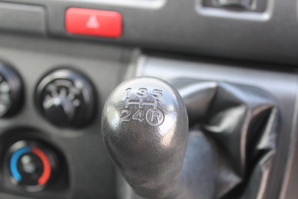 Toyota HIACE ZL DIESEL 2014 for sale in Auckland