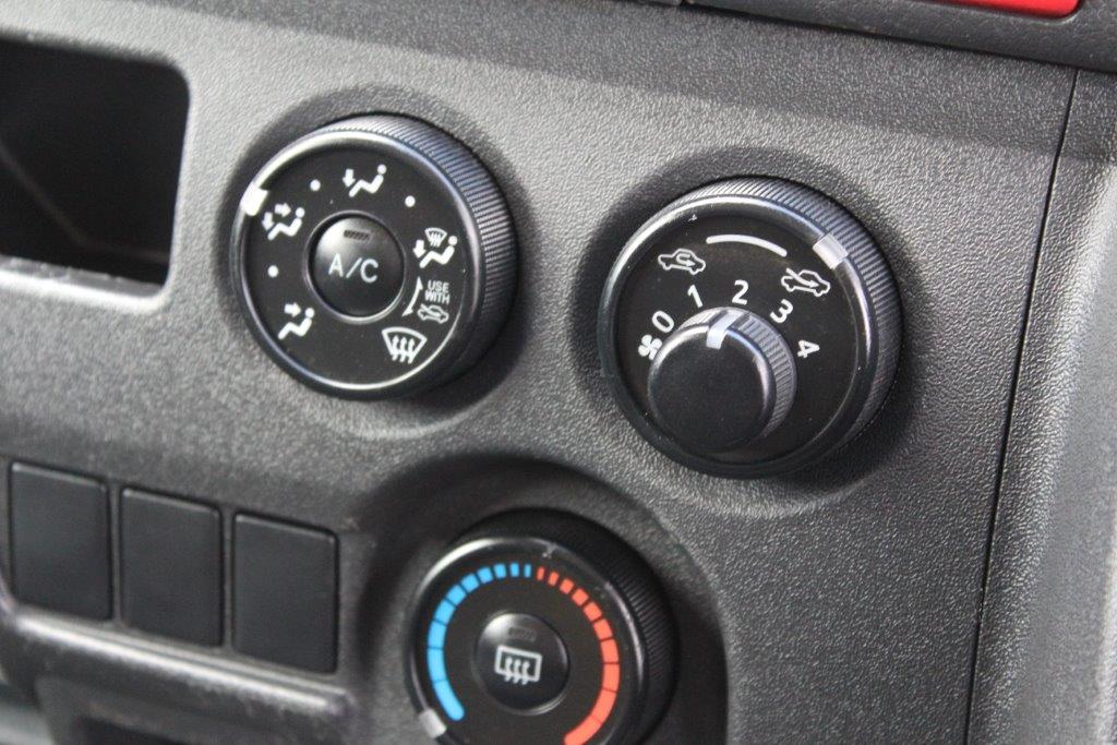 Toyota HIACE ZL DIESEL 2014 for sale in Auckland