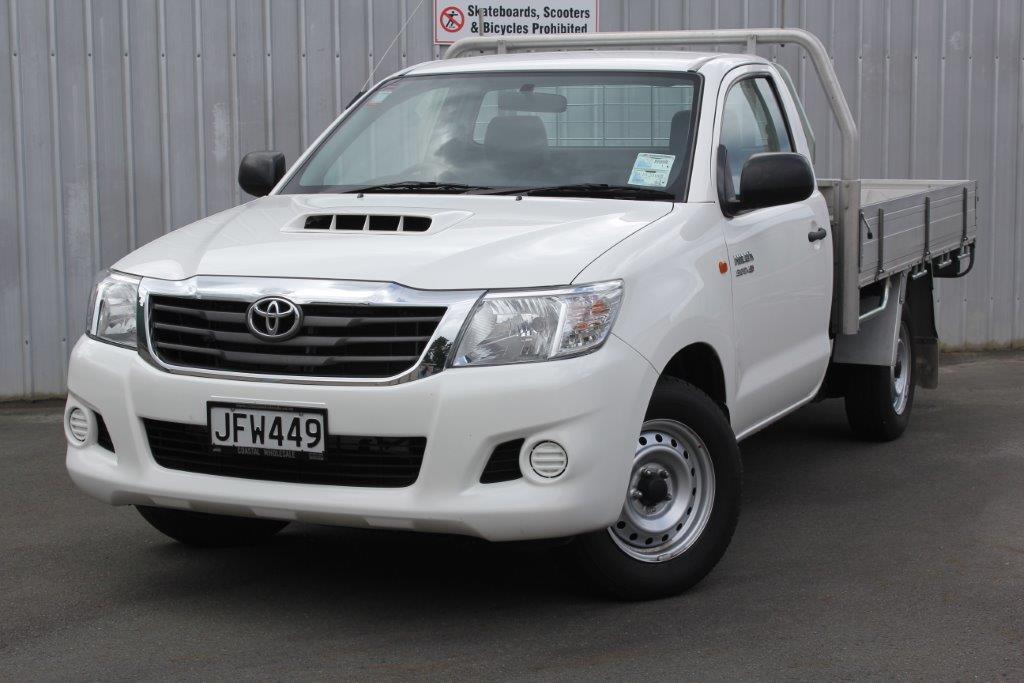 Toyota HILUX FLATDECK 2WD 2015 for sale in Auckland