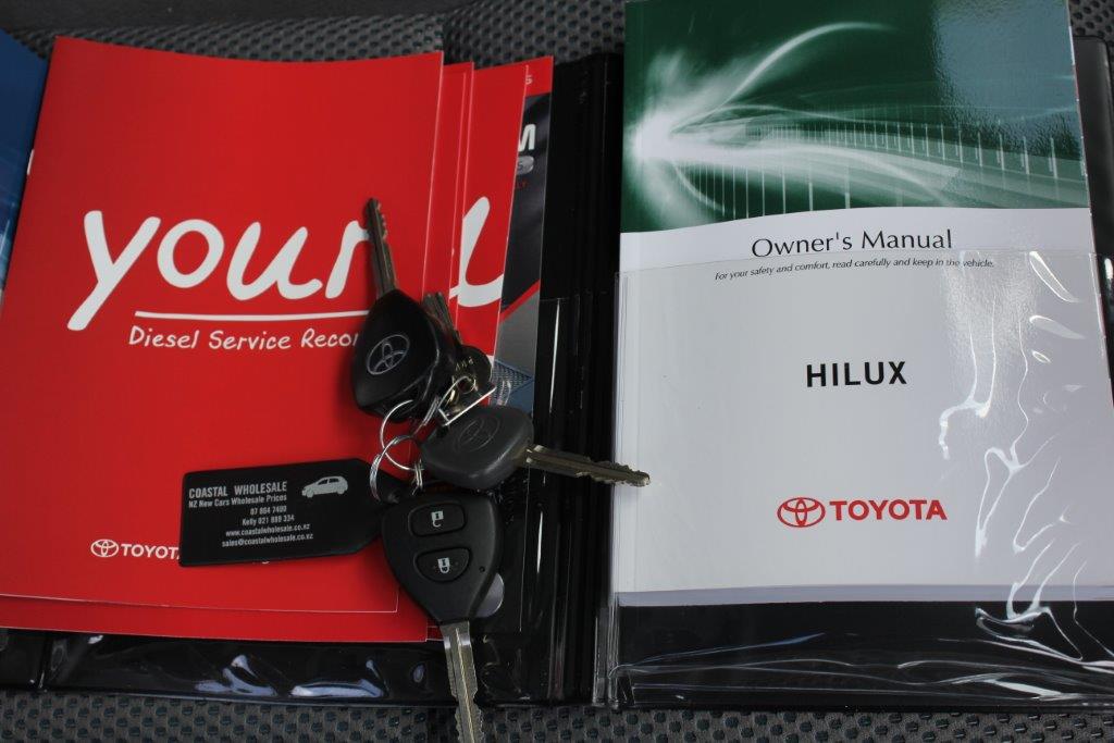 Toyota HILUX 4WD - 4X4 2015 for sale in Auckland