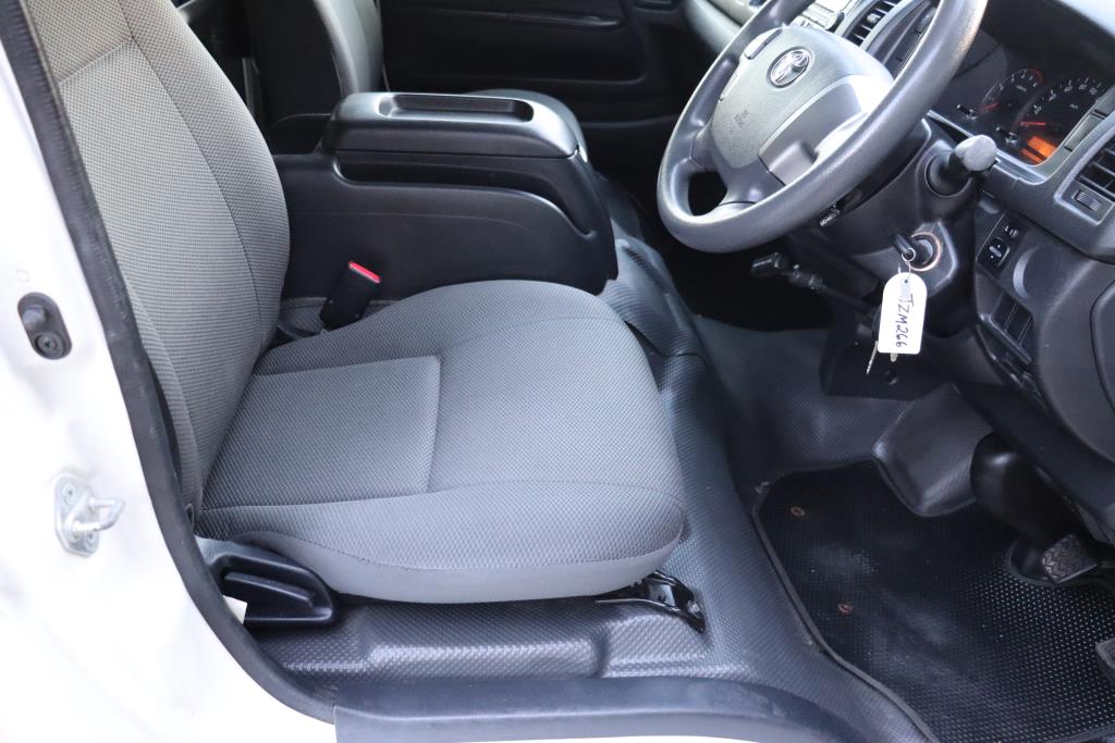 Toyota HIACE ZX MOBILITY VAN 2016 for sale in Auckland