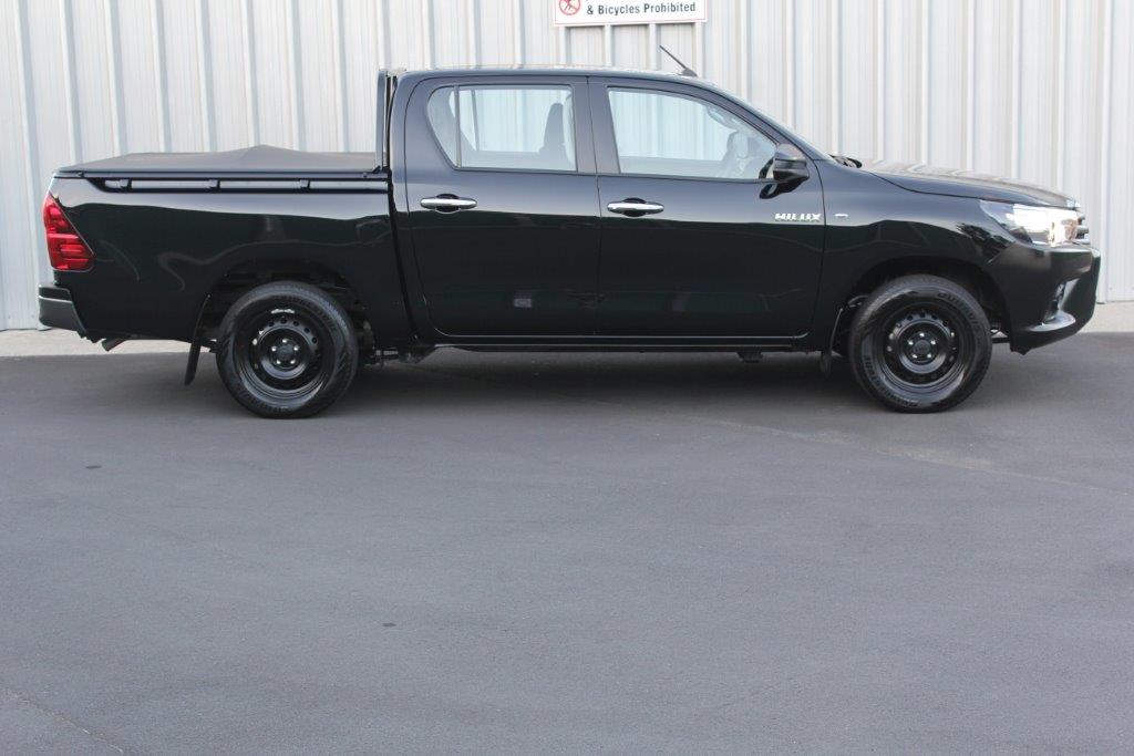 Toyota HILUX - NEW SHAPE 2016 for sale in Auckland