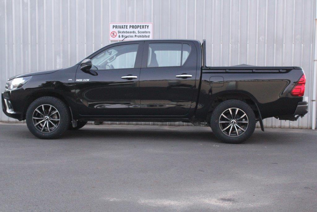 Toyota HILUX 2016 for sale in Auckland