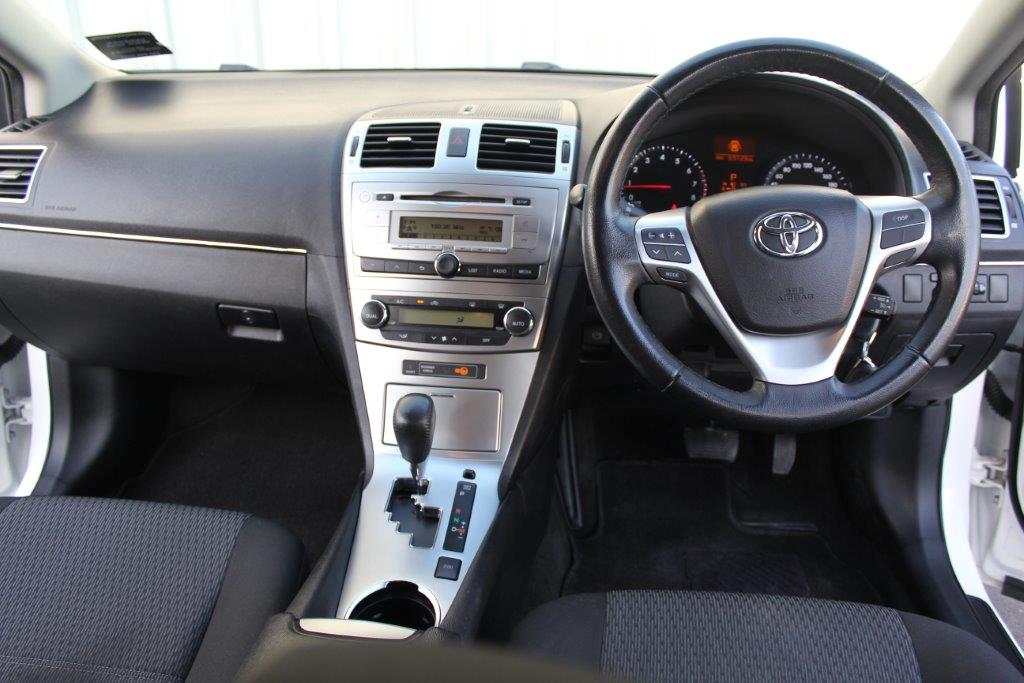 Toyota AVENSIS 2013 for sale in Auckland