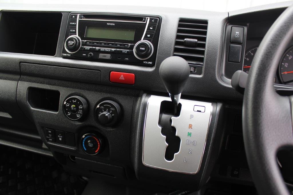 Toyota HIACE ZX MINIBUS COACH 2017 for sale in Auckland