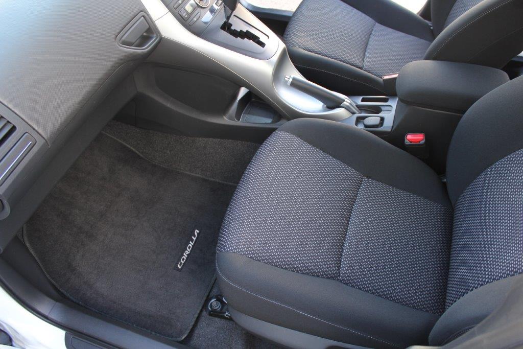 Toyota Corolla GLX HATCH 2011 for sale in Auckland