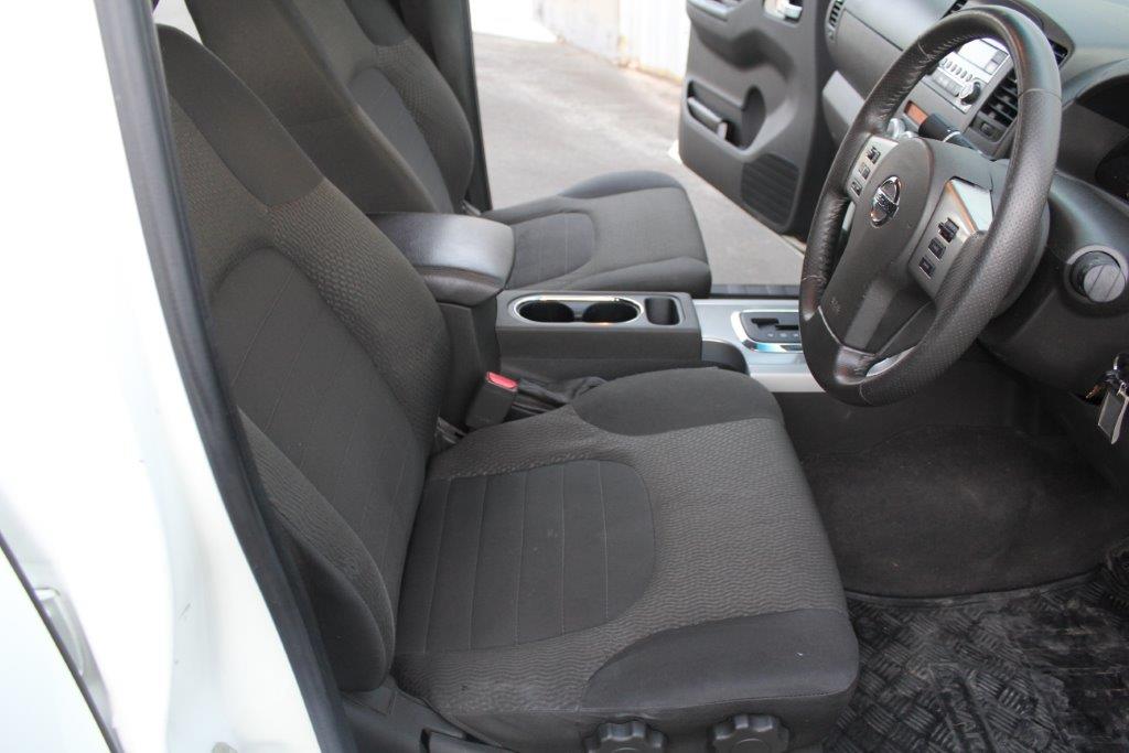 Nissan NAVARA 550 ST-X 4WD 2012 for sale in Auckland