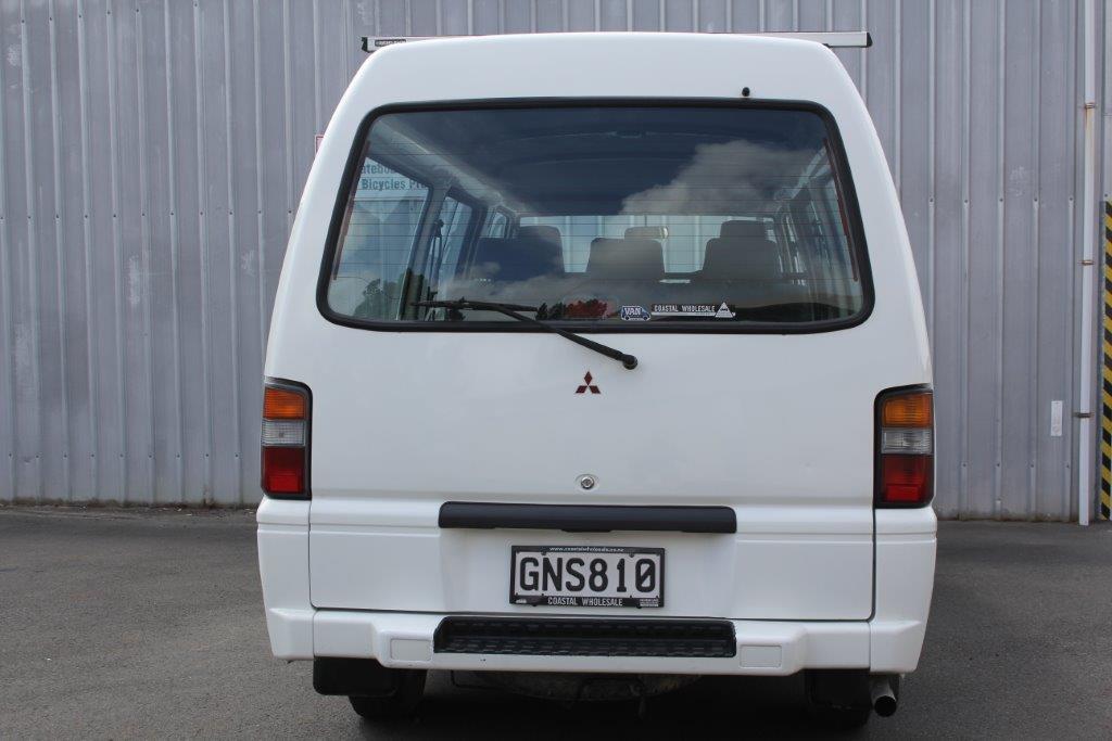 Mitsubishi l300 6 SEATER VAN 2012 for sale in Auckland