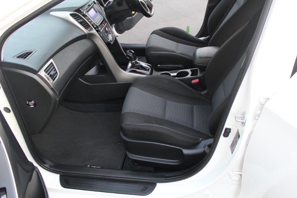 Hyundai i30 WAGON 2013 for sale in Auckland