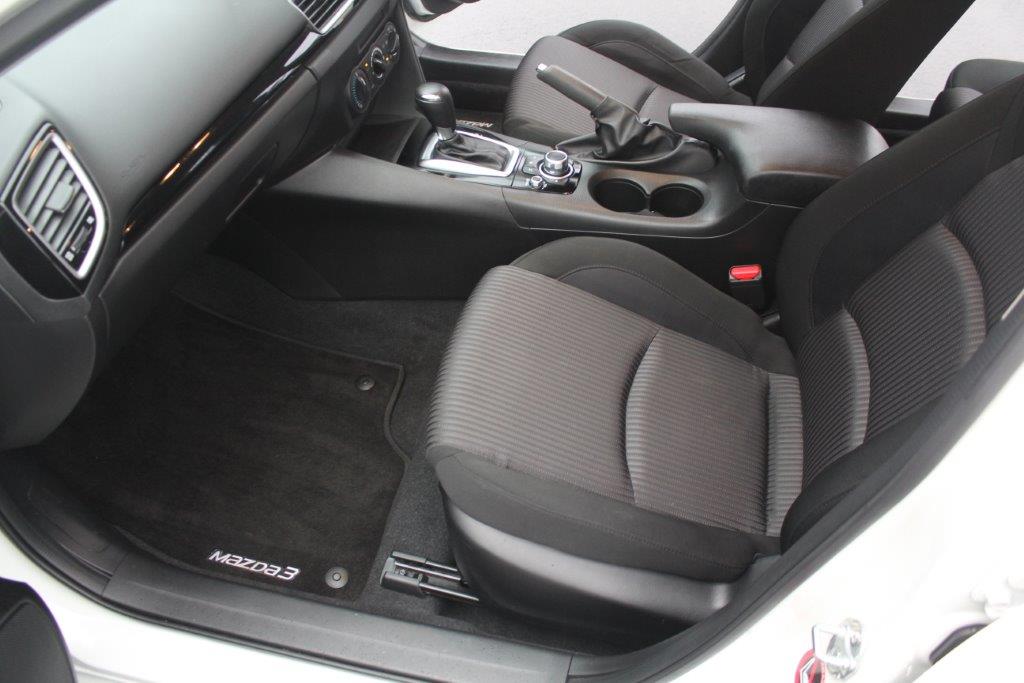 Mazda 3 GLX HATCH 2014 for sale in Auckland