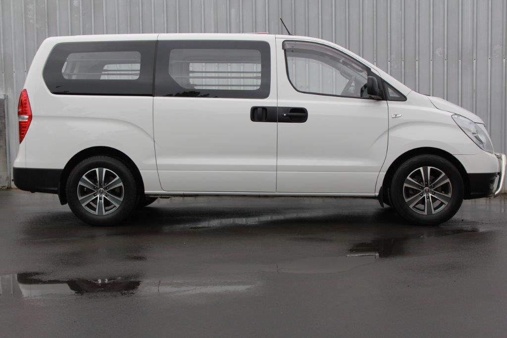 Hyundai I LOAD VAN 2015 for sale in Auckland